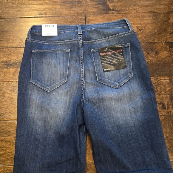 NWT Cello High Rise Crop Skinny Jeans Size 11 - Picture 7 of 13